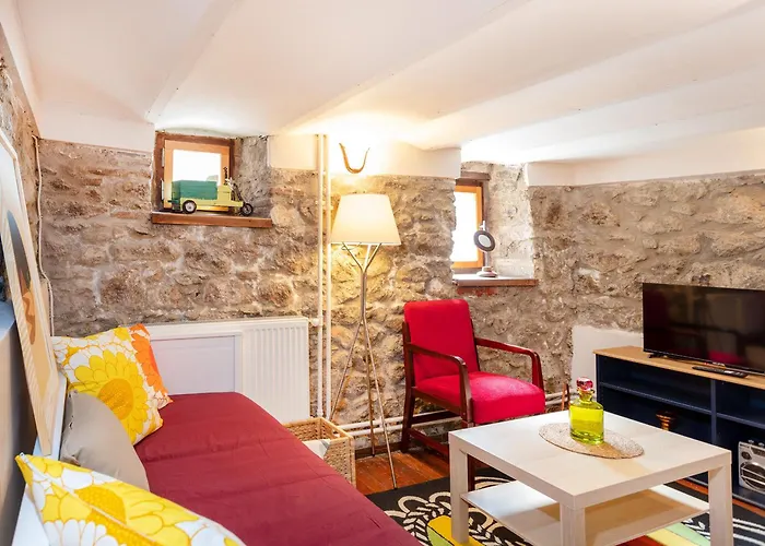 Charming 6 Ideal For Families&groups Villa Izmir