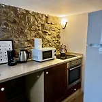 Charming 6 Ideal For Families&groups